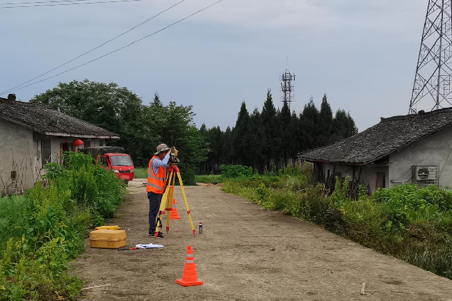 在汗水中奋进的测绘人——四川省第三测绘工程院南充测区1:500地形图